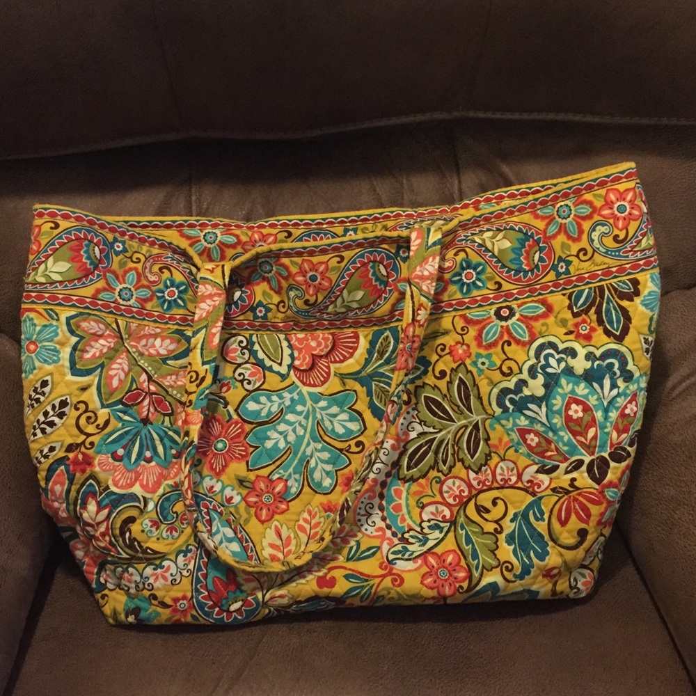 Vera Bradley large tote